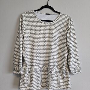 J. McLaughlin White and Black Geometric Blouse XL